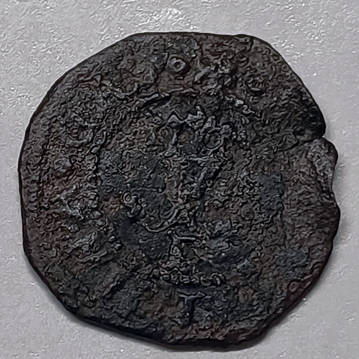 Blanca Reyes Católicos – Cuenca – Sigla P · Vellón · ArgentumSun — Reverso